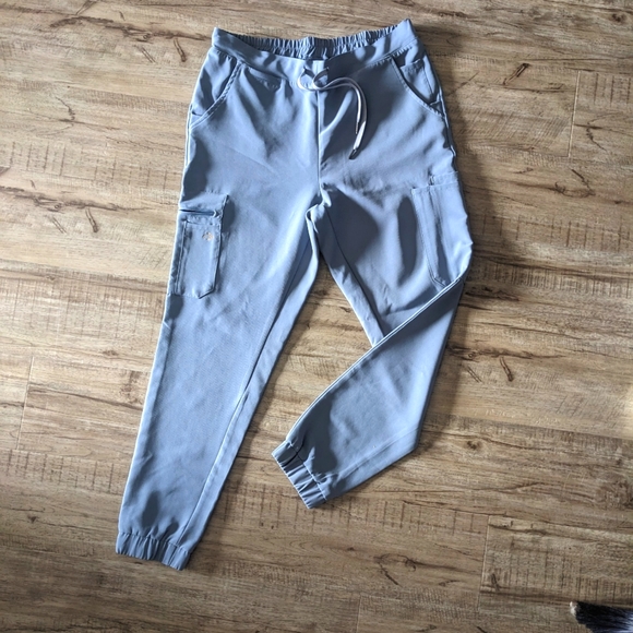 Luna scrub set - Picture 3 of 3